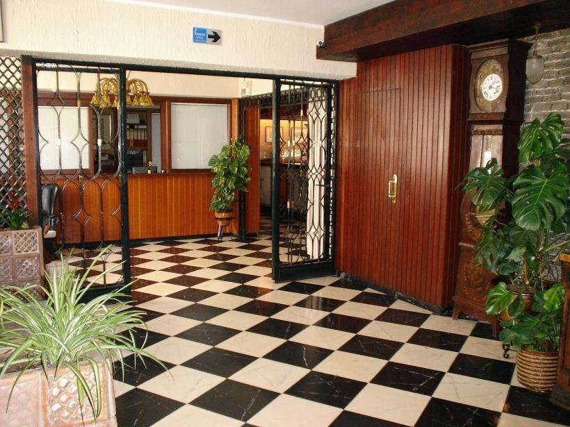 Hostal Cas Bombu 칼라 라트자다 외부 사진