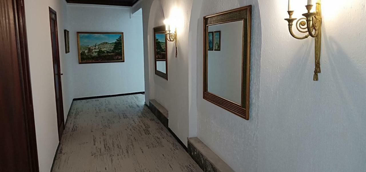 Hostal Cas Bombu 칼라 라트자다 외부 사진