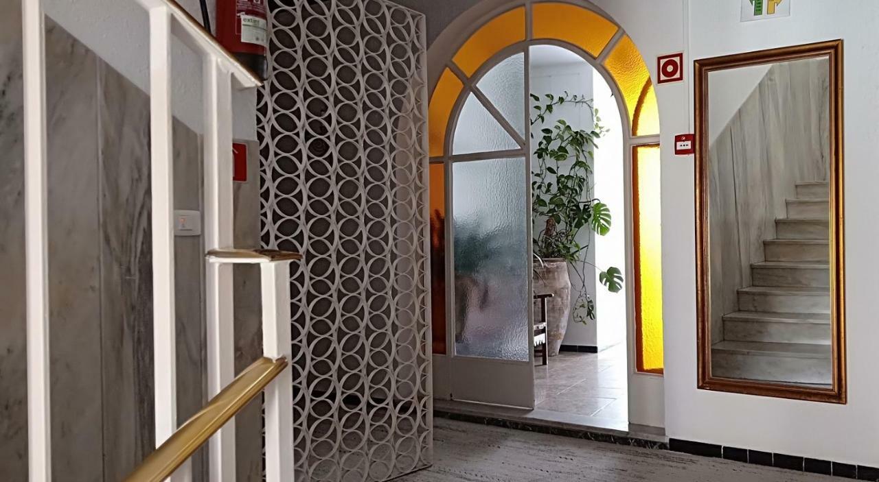 Hostal Cas Bombu 칼라 라트자다 외부 사진