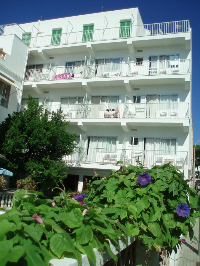Hostal Cas Bombu 칼라 라트자다 외부 사진