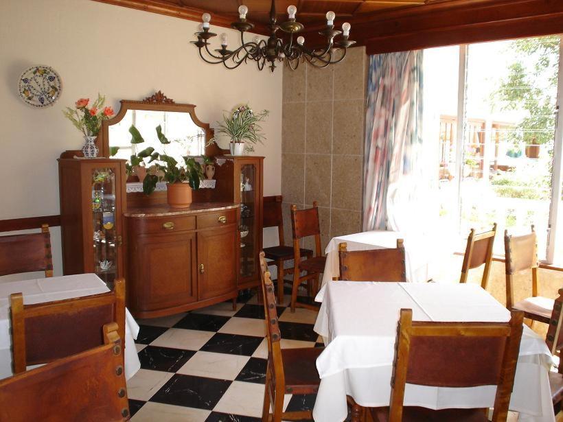 Hostal Cas Bombu 칼라 라트자다 외부 사진